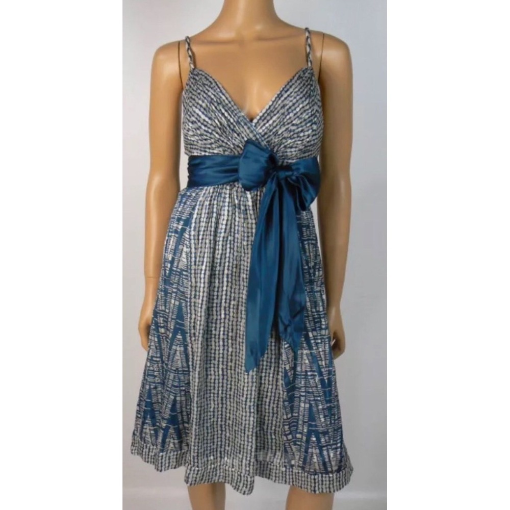 $280 BCBG MaxAzria Teal Blue Ivory Silk Chiffon Vneck Empire Dress 6 NWT